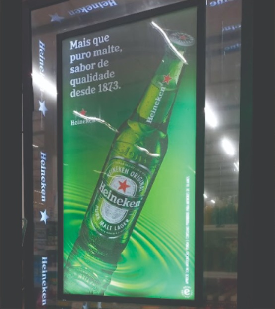 Display LED comercial com ilumincacao em backlight