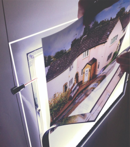Display de LED para Decoracao Residencial com iluminacao em backlight