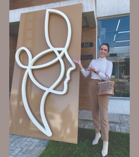 Fachada em ACM 3D com logomarca em relevo e design