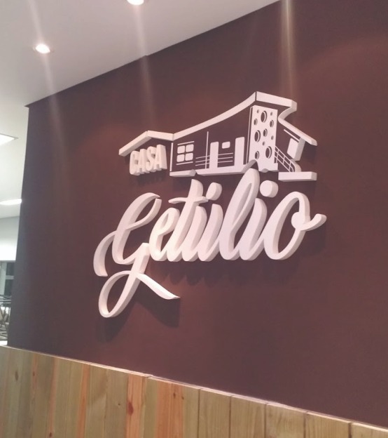 letreiro de recepcao em ACM 3D com letras em relevo e design