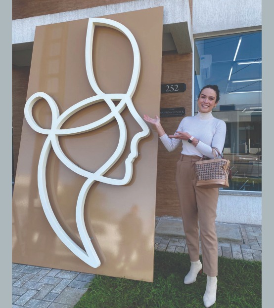Fachada em ACM 3D com logomarca em relevo e design