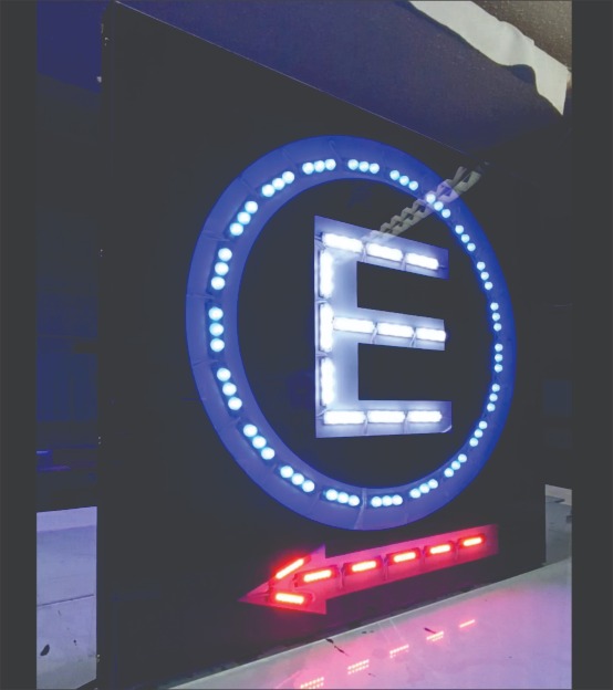 Placa LED de estacionamento com iluminação para sinalização de vagas